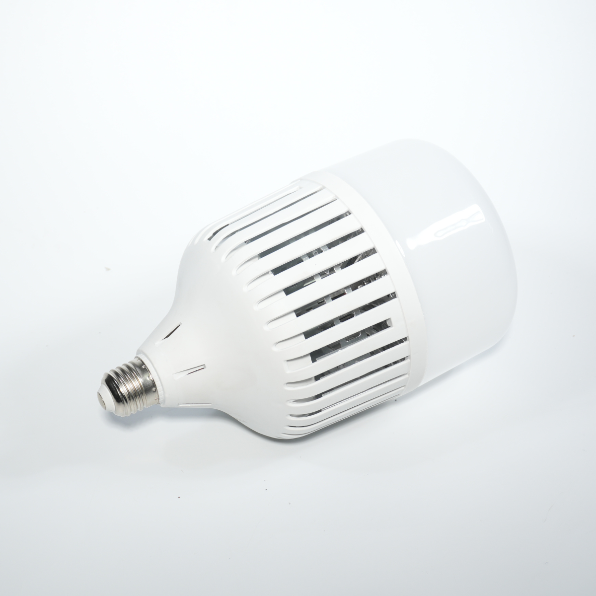 Lâmpada LED Bulbo Industrial 200W Vagalumin/xlx